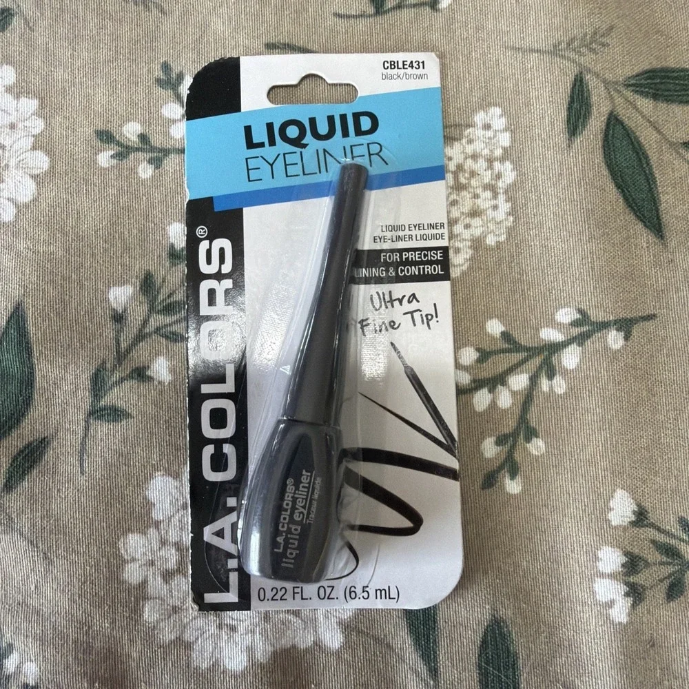L.A. Colors Black/Brown Liquid Eyeliner CBLE431 3 ct. ultra fine tip